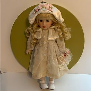 Seymour Mann Connoisseur Collectible Doll